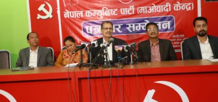 सरकारले आफ्नालाई बचाएर बाँकीलाई अनुसन्धानमा तान्ने प्रयास गरेको छ: अग्नि सापकोटा